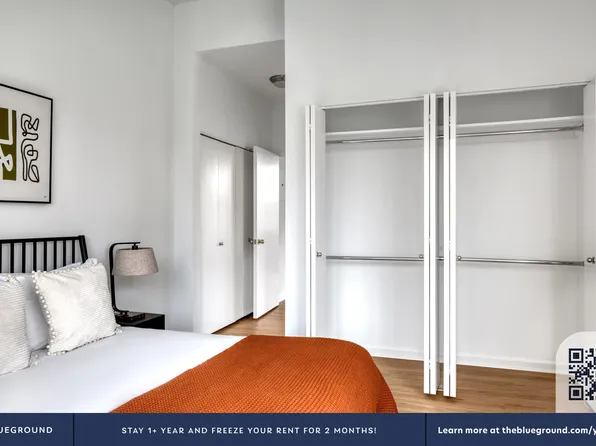 180 Riverside Boulevard image 12 of 31