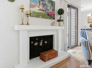 23 Maple Ln #23, Avon, CT 06001