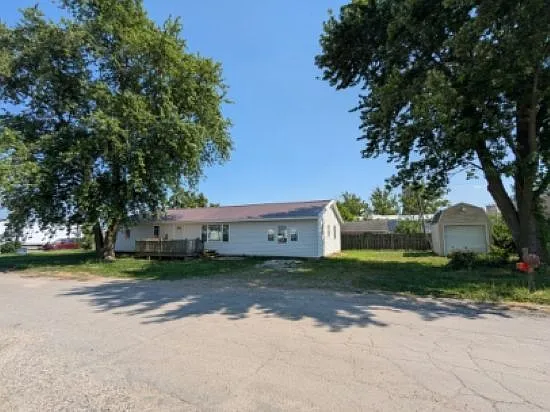 425 Paul Ave — Photo 57