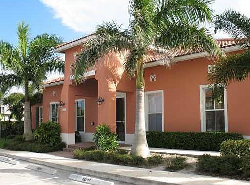 4th image of 3549 Forest Hill Blvd APT 24