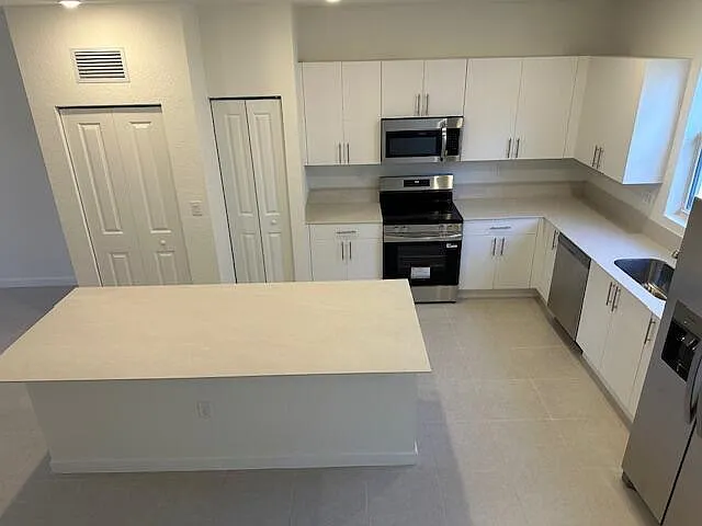 1154 SE 2nd St — Photo 6