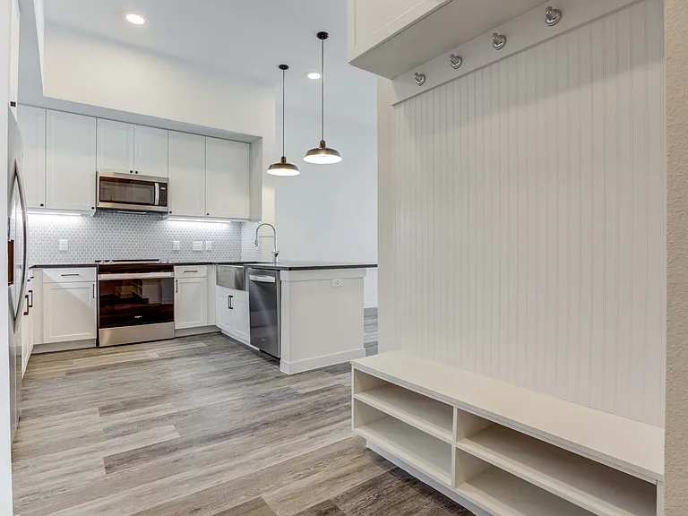 Gramercy at Northline — Photo 21