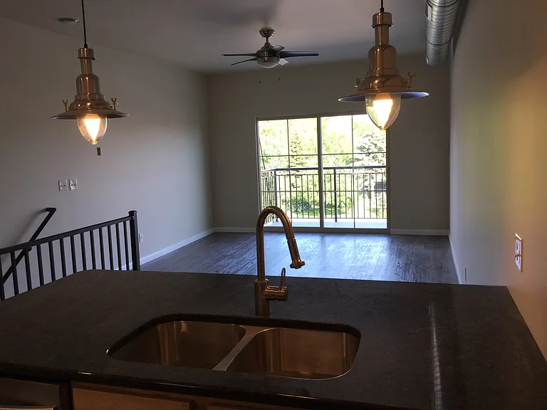 1612 C St SW #5 — Photo 2