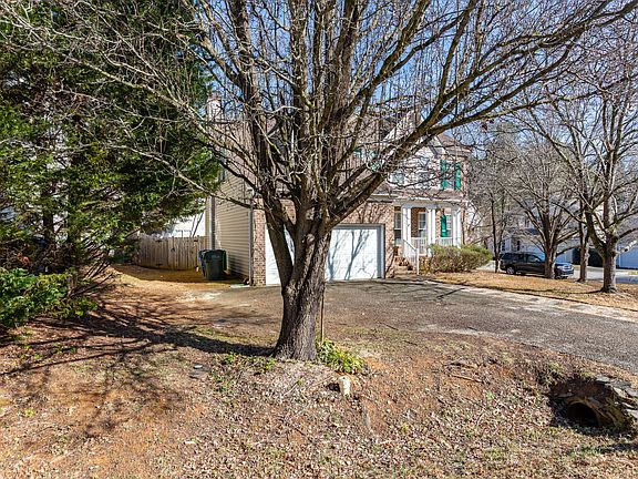 5th image of 2339 School Creek Pl
