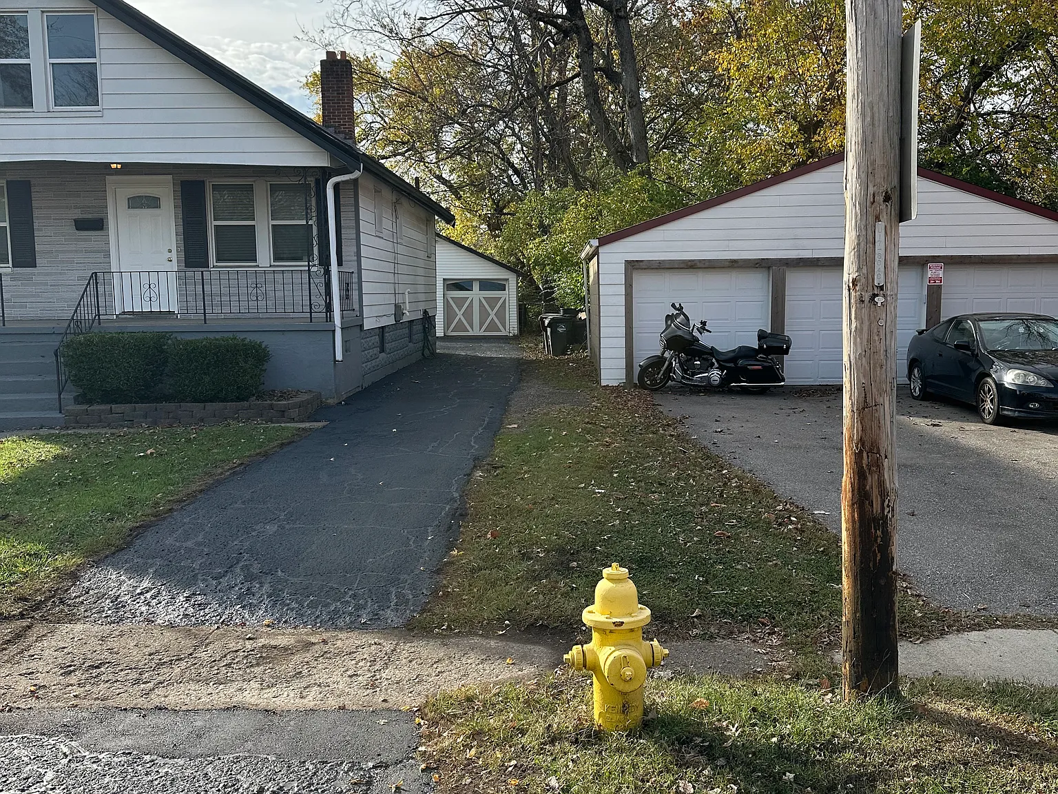 3 bed, 1342 sqft, $1,995 — Photo 2