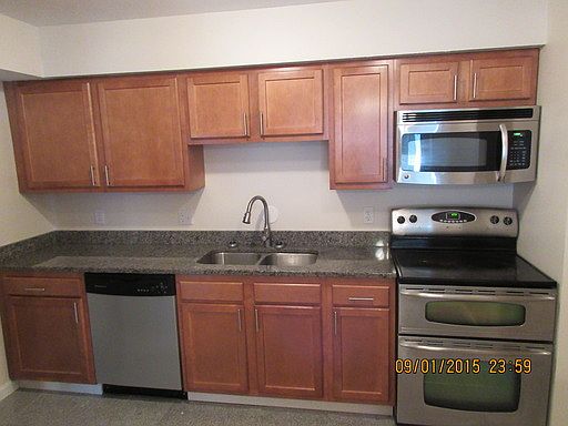 5th image of 3801 Sturbridge Ct APT A11