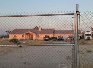 11975 Riggins Rd, Phelan, CA 92371