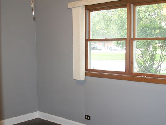 5th image of 16915 Oak Park Ave