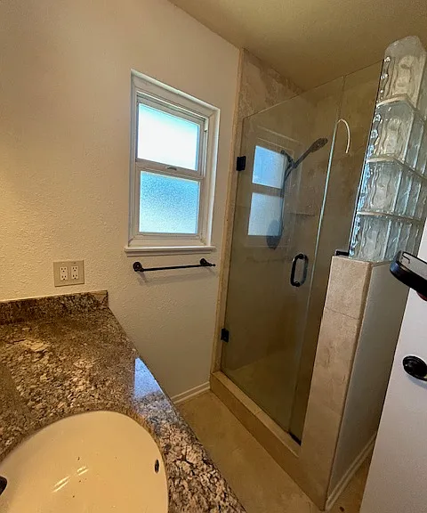 2614 E Richmond St — Photo 8