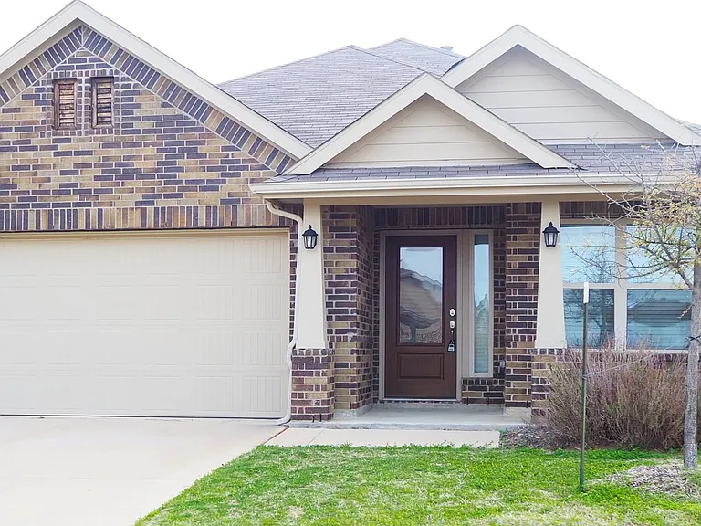 14832 Rocky Face Ln — Photo 1