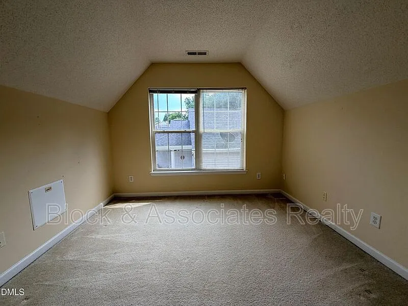 128 Evening Star Dr