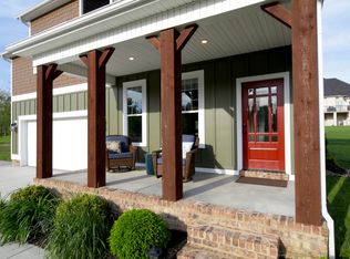 2 Waterside Cir, Ona, WV 25545