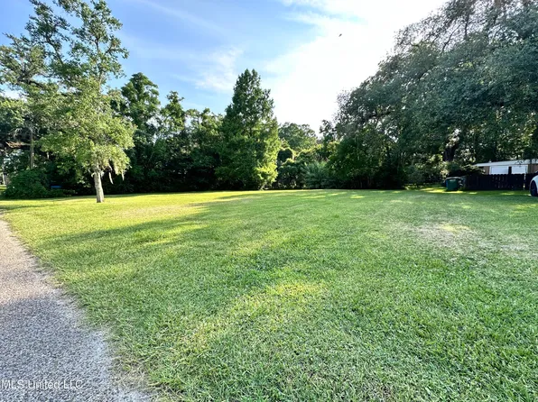 0 Hickory St, Pascagoula, MS 39567