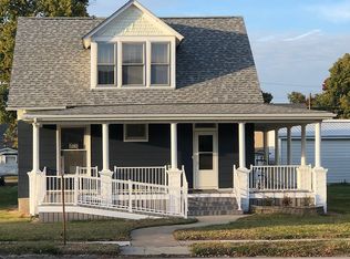 408 N Main St, Carrollton, IL 62016