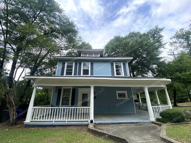 829 King St — Photo 1