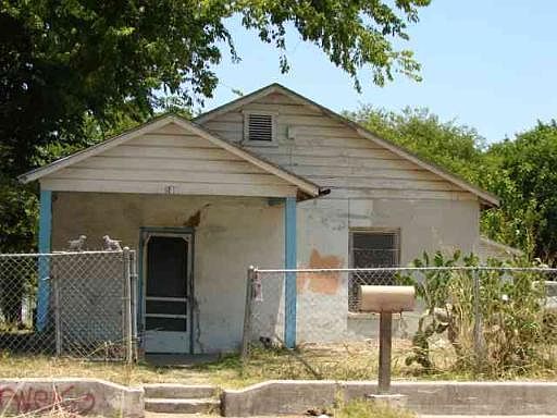 1st image of 839 GLADSTONE AVE