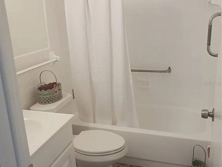 1257 Drew St #14 — Photo 14