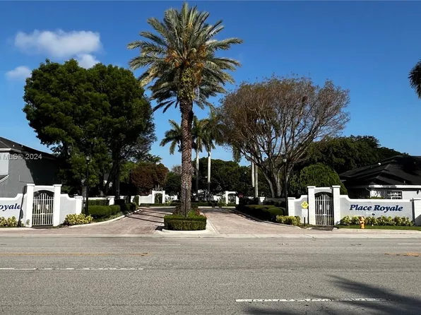 9620 SW 142nd Ct, Miami, FL 33186