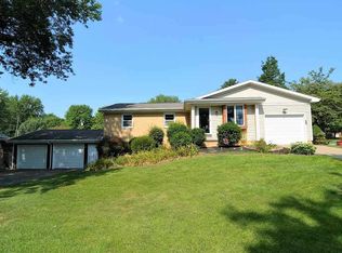 726 Saint Catherine Ct, Newburgh, IN 47630