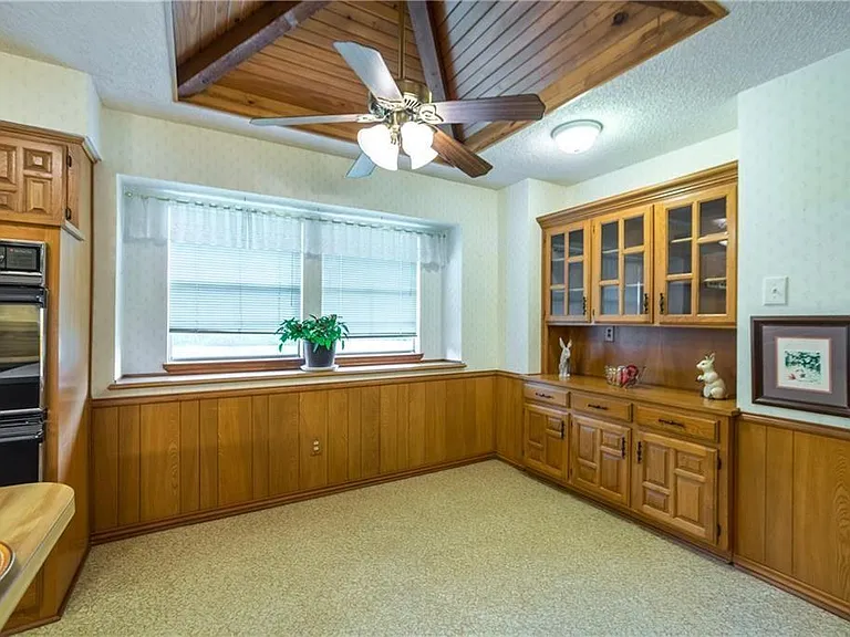 2738 Belmeade Dr — Photo 14