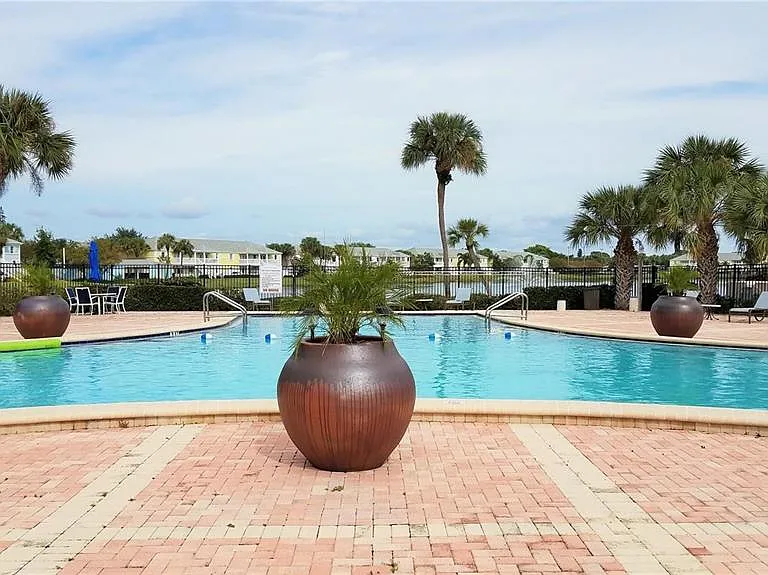 169 Pompano Dr SE — Photo 37