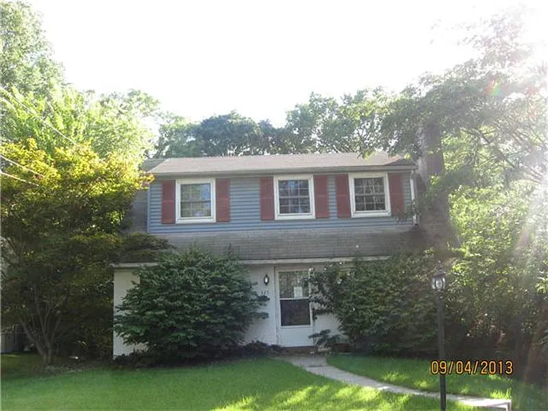 325 Wilson Rd photo 1
