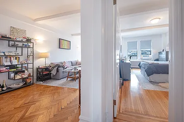 Rented by Rita S Citrin, LREB