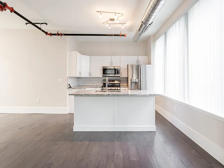 499 Franklin St #7F — Photo 2