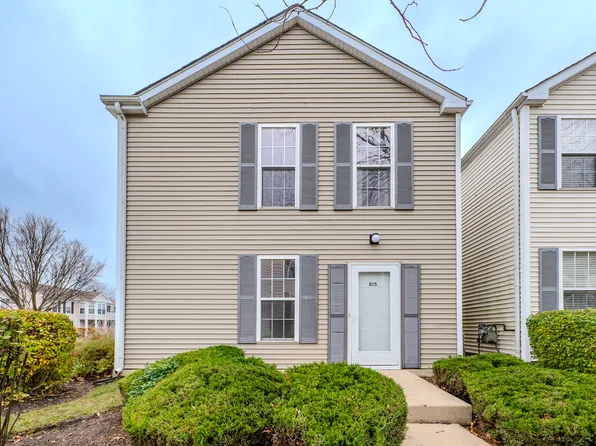 815 Symphony Dr, Aurora, IL 60504