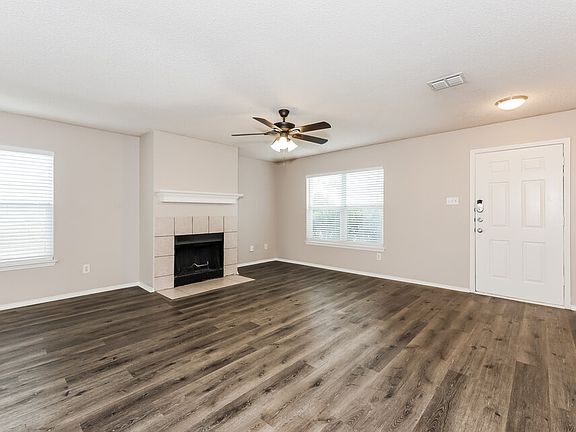 5th image of 10012 Chapel Rock Dr