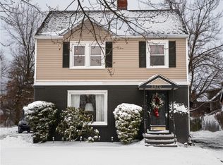 3670 Silsby Rd, University Heights, OH 44118