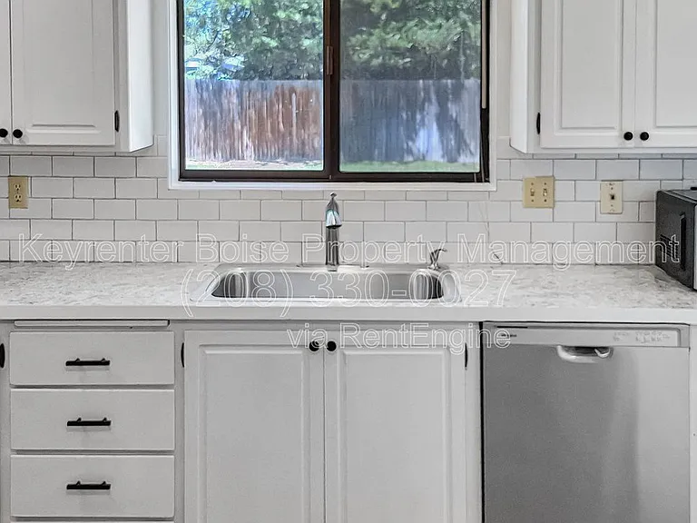 254 W Fall Dr — Photo 13