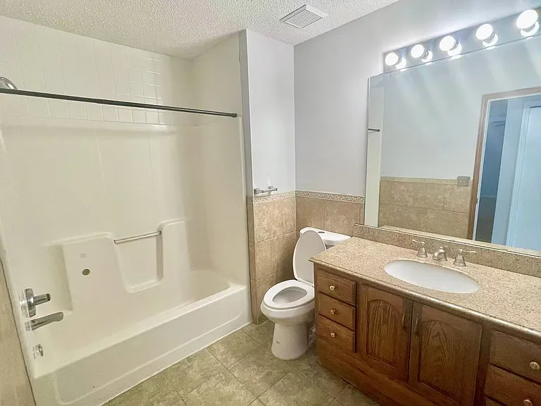 1141 Pecks Woods Dr #1141 — Photo 8