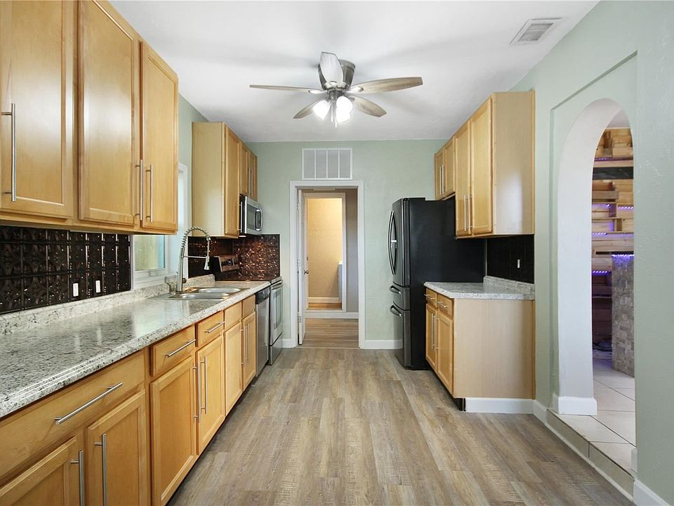 1st image of 538R Pine St
