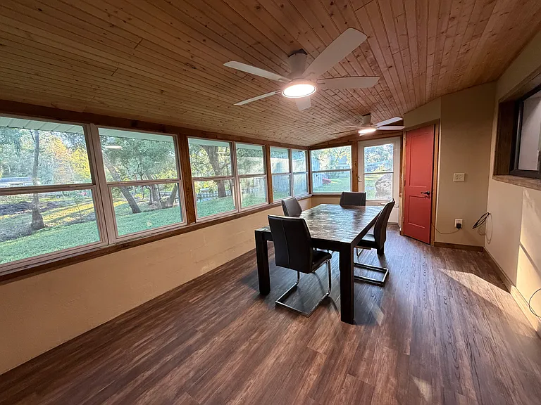 7026 Willoughby Ln — Photo 12