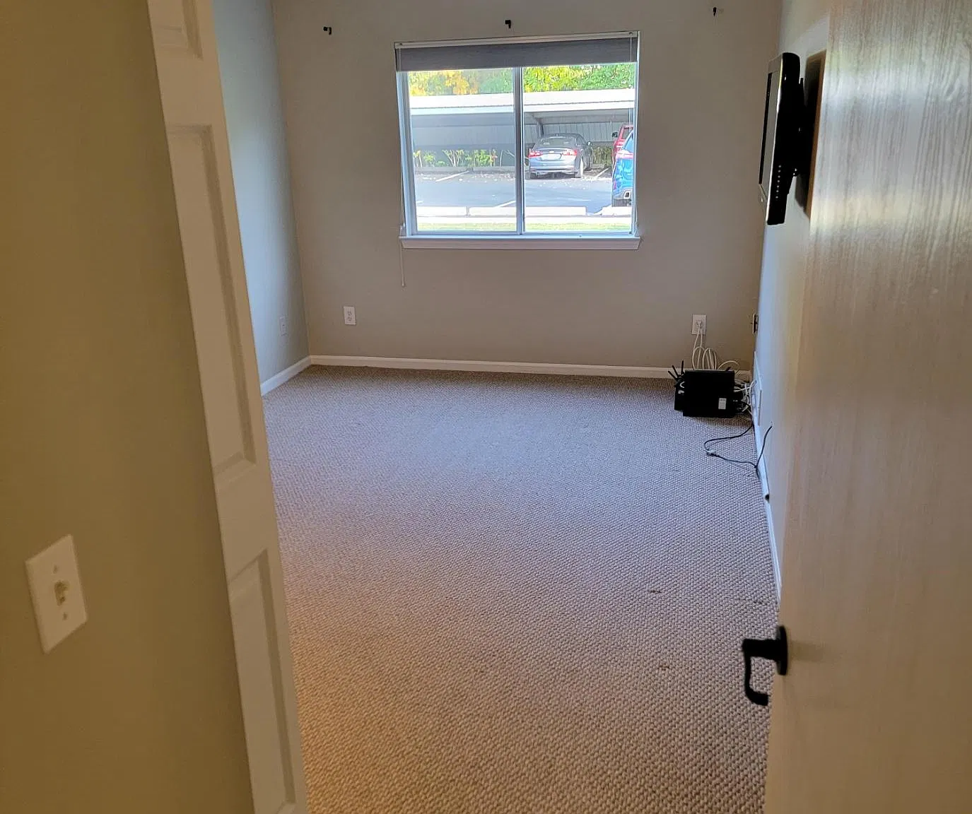 2 bed, 921 sqft, $1,900 — Photo 3