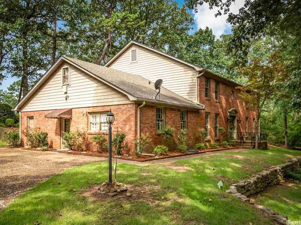 On Golf Course Little Rock Real Estate 18 Homes For Sale Zillow