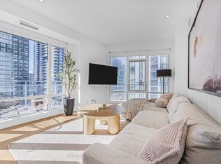 21 Widmer St #1811, Toronto, ON M5V 0B8