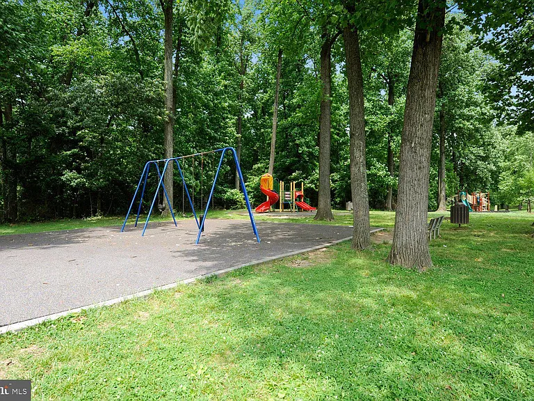 2107 Fort Davis St SE #301 — Photo 24