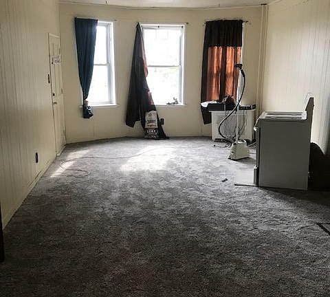 4th image of 278 Belleville Ave