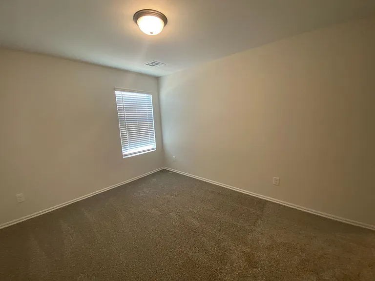 9512 Squire Ln — Photo 14