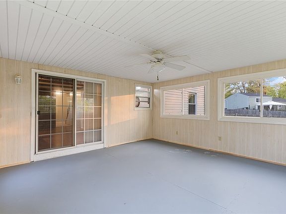4th image of 3761 Lotus Cir