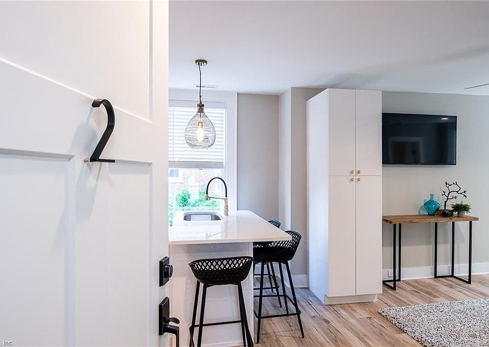 1st image of 508 Graydon Ave APT 2