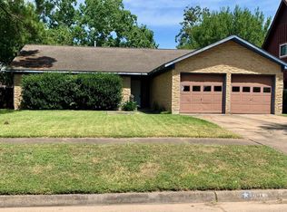 807 Seacliff Dr, Houston, TX 77062