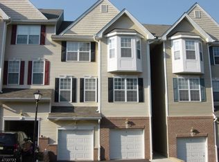 9 Conover Ter, Lebanon, NJ 08833