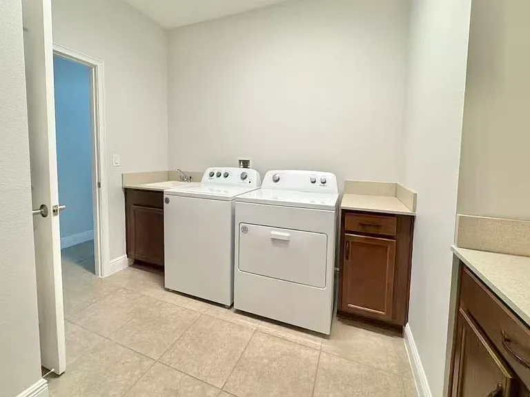 3434 Sagebrush St — Photo 18