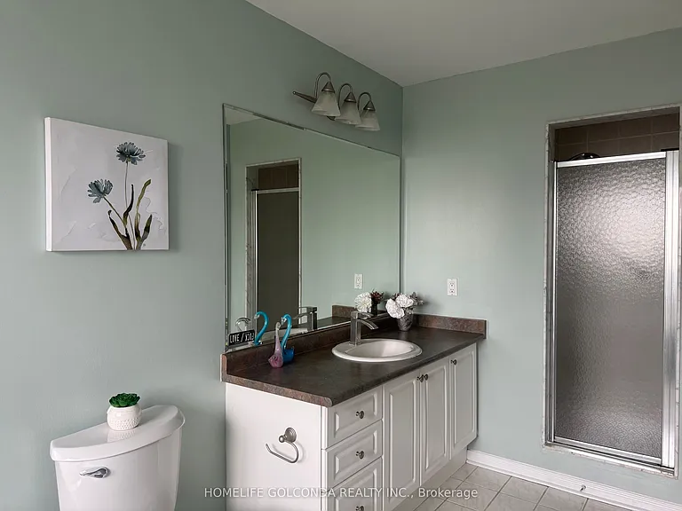 74 Rideau Dr — Photo 17