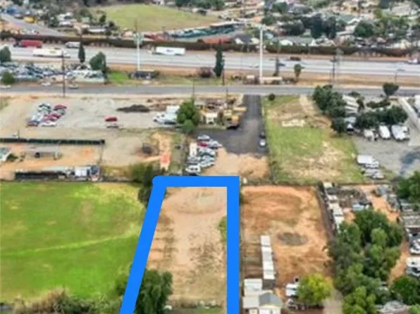 7081 Valley Way, Riverside, CA 92509