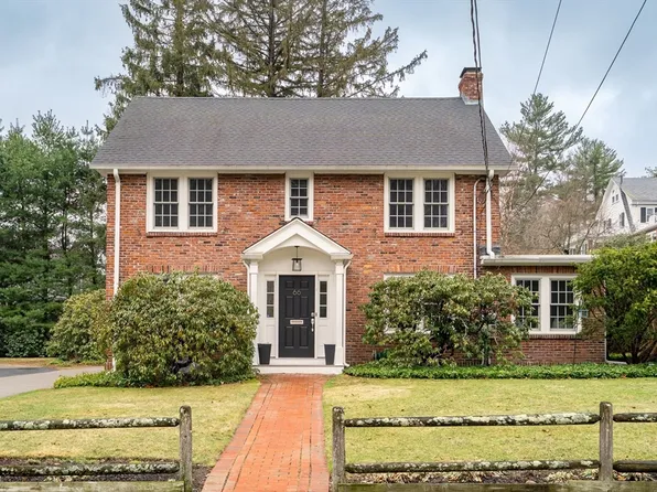 66 Moffat Rd, Newton, MA 02468