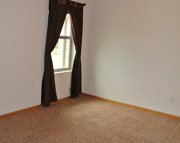 1727 SW Stanford St — Photo 16